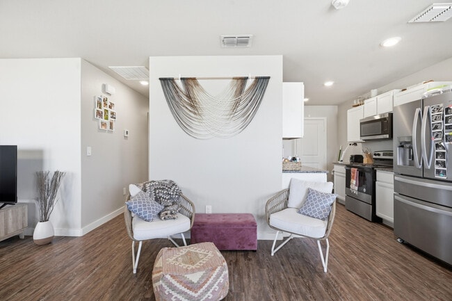 Building Photo - 1605 135th St