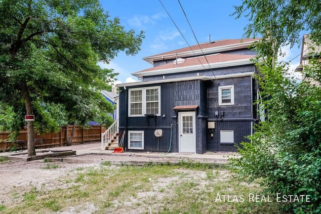 Building Photo - Charming 1 bedroom with a Bonus Room! Bran...