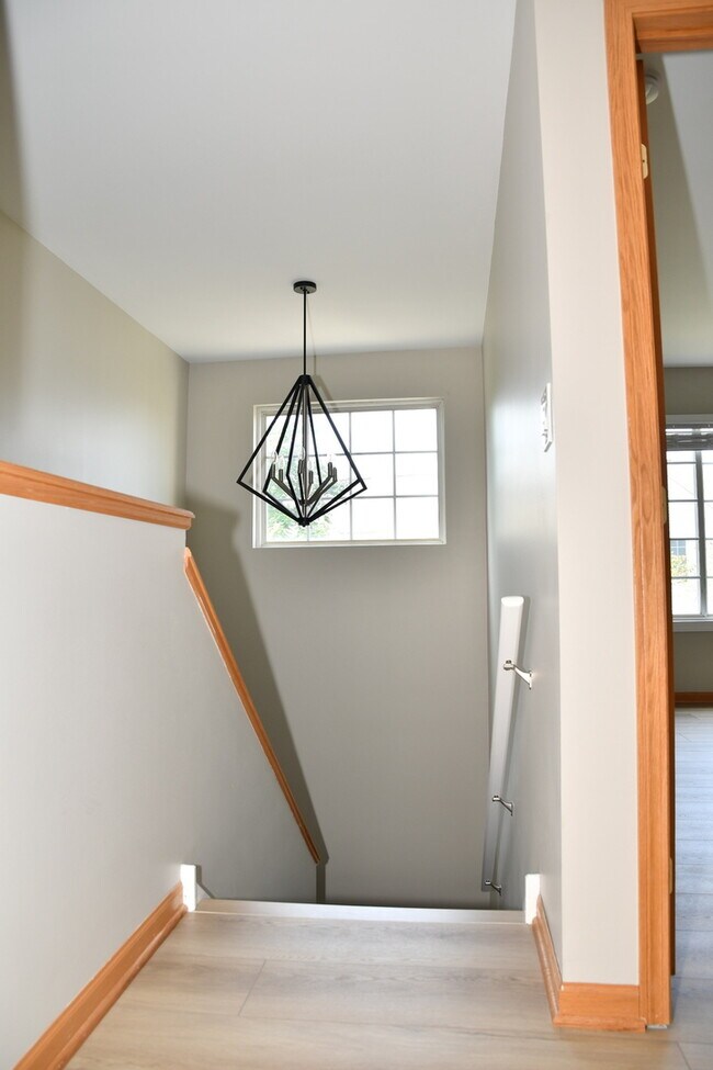 Building Photo - 3467 Ravinia Cir