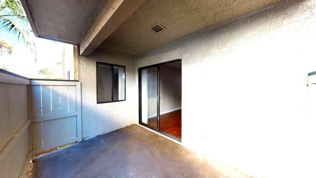 Building Photo - 2 Bed/2 Bath, Centrally Located in Brea!