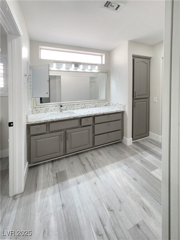Building Photo - 10420 Villa Ridge Dr