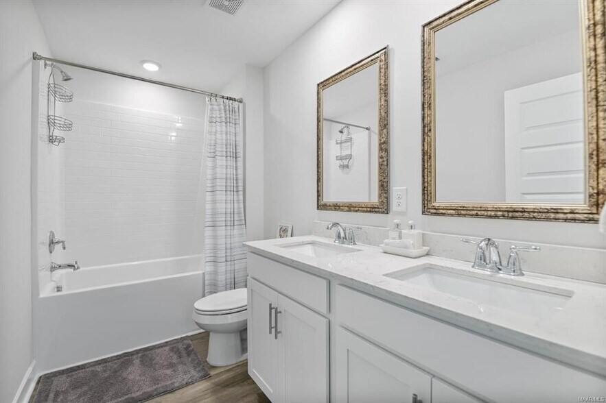 Building Photo - 6613 Firefly Ln