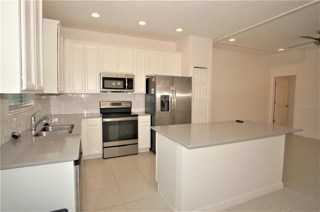 Building Photo - 2394 Britwell Pl