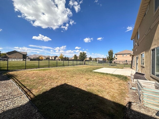 Building Photo - Great Lehi Home Now Available!