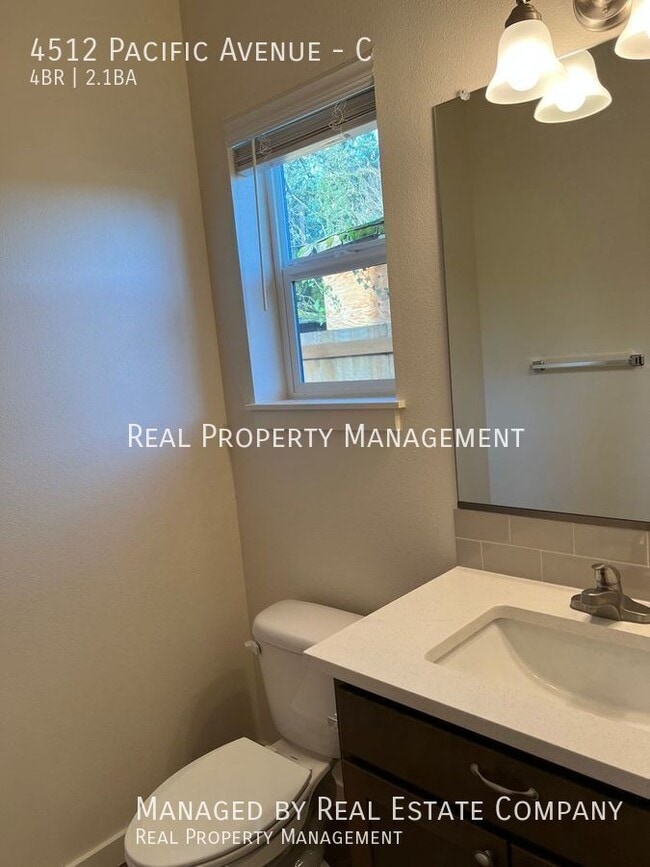 Building Photo - 4512 Pacific Ave