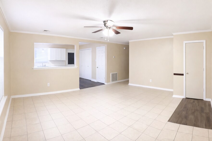 Building Photo - 124 Pierce Dr