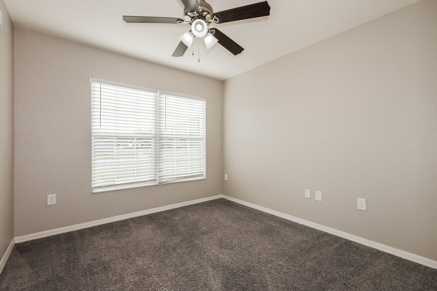Building Photo - 8006 Brookeshire Dr