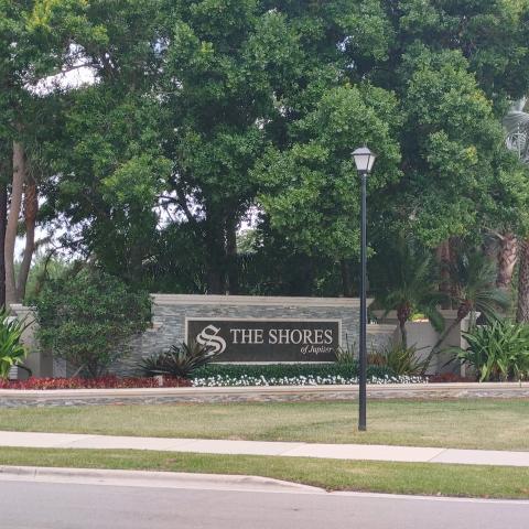 Entrance - 6325 Winding Lake Dr