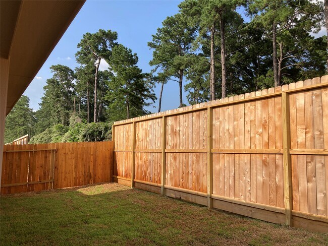 Building Photo - 22826 Ephesus Ave