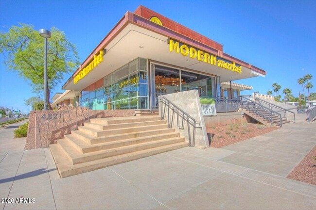 Building Photo - 7117 E Rancho Vista Dr