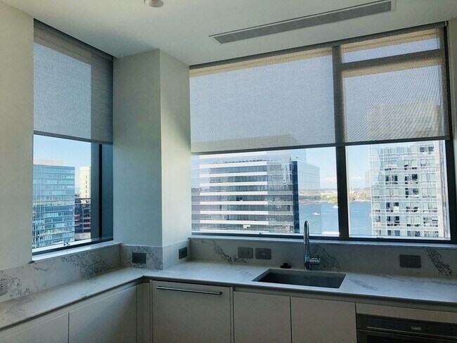 Building Photo - 133 Seaport Blvd