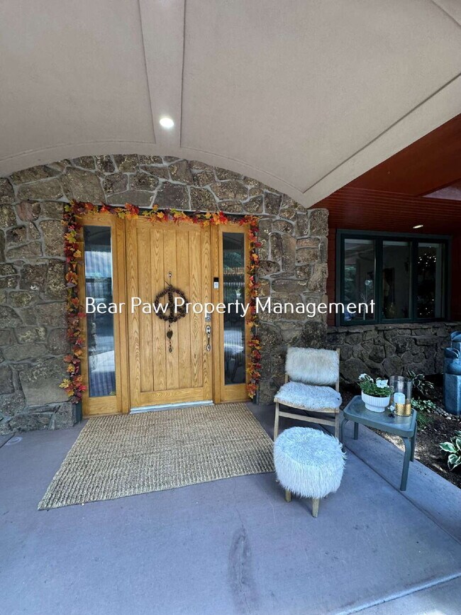 Building Photo - SHORT TERM, FULLY FURNISHED HOME IN EVERGREEN!!