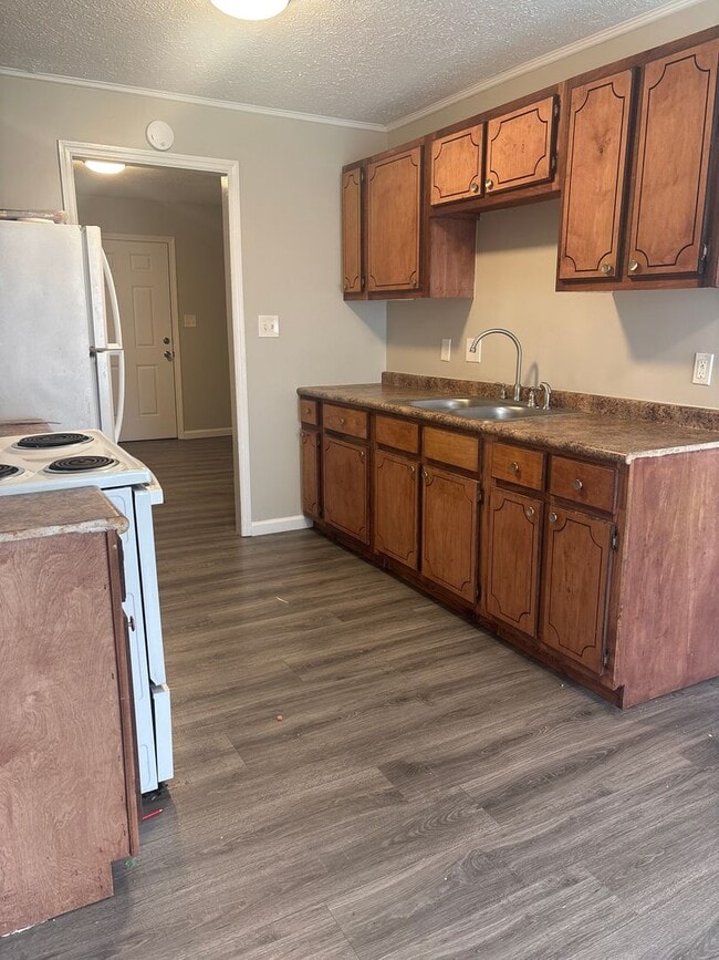 Building Photo - 23 Camelot Cove