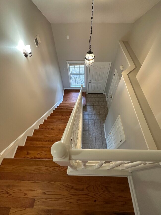 Building Photo - 9163 Berry Garden Cir S