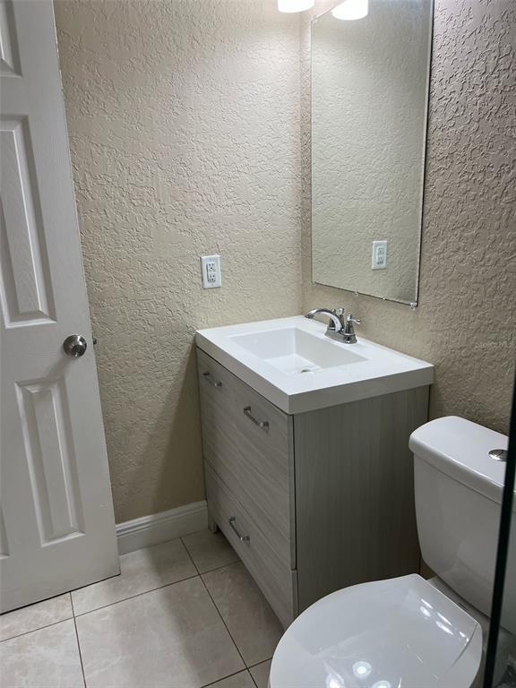 Building Photo - 8010 Woodvine Pl