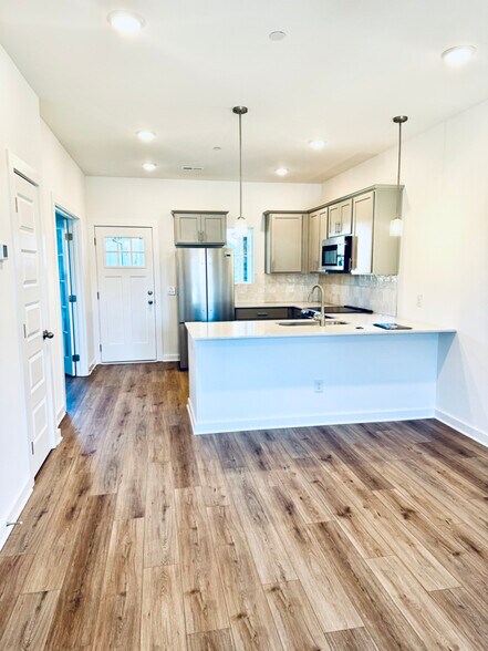 Building Photo - 1720 Elliott Williams Wy