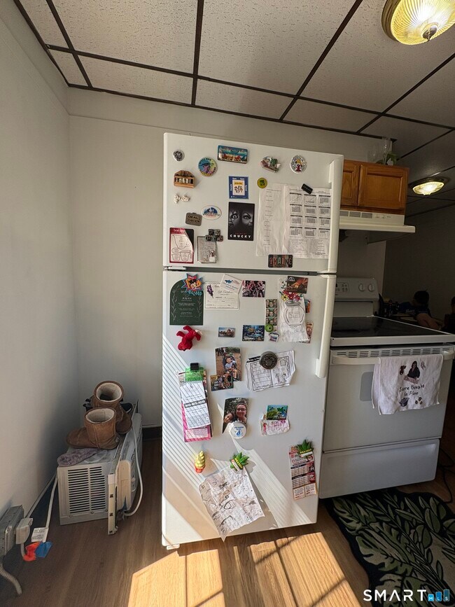 Building Photo - 82 S Main St