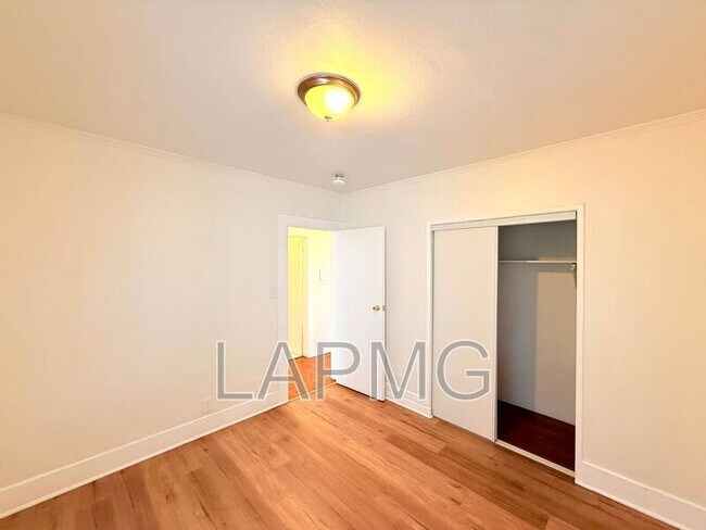 Building Photo - 2316 1/2 E. 3rd Street