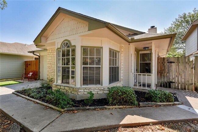 Building Photo - 16803 Pocono Dr