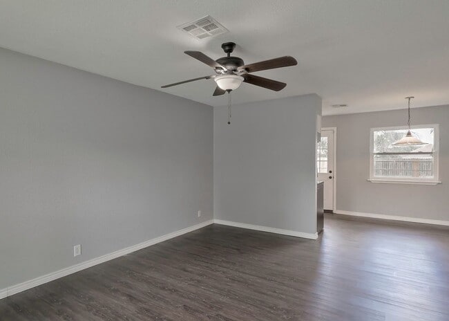 Building Photo - recently updated single-story home