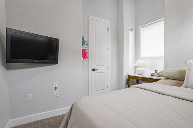 Building Photo - 4200 Margarita St