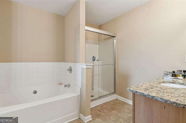 Building Photo - 1601 Signal Flag Way