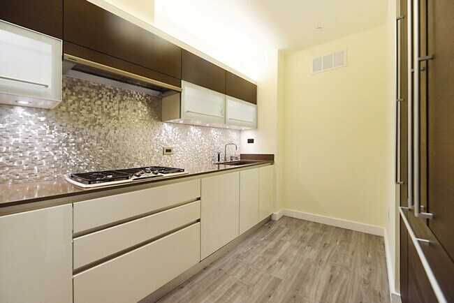 Building Photo - 3750 S Las Vegas Blvd