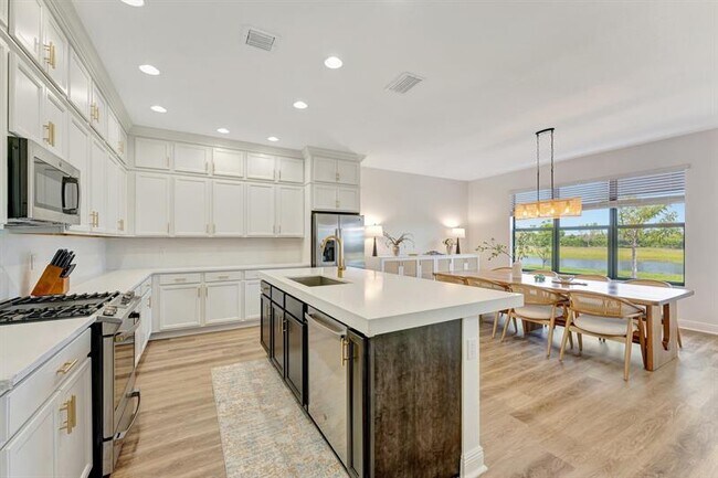 Building Photo - 16216 Sea Turtle Pl