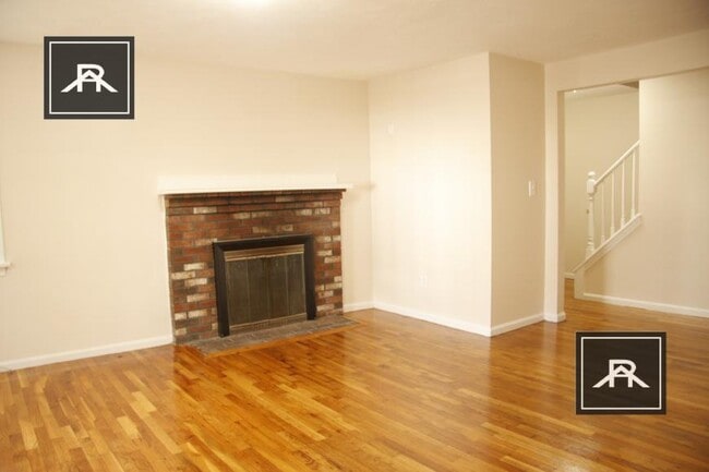 Building Photo - 4 bedroom in Woburn MA 01801