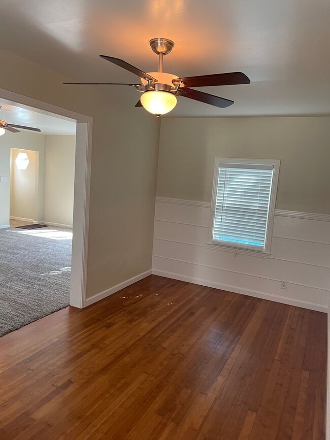 Building Photo - East Sacramento Single Family Home