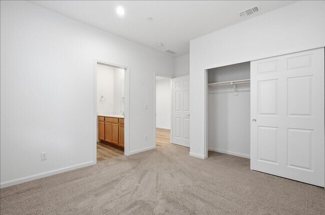 Building Photo - 7503 Allan Detrick Ave