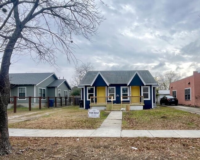 Building Photo - 1828 Texas Ave