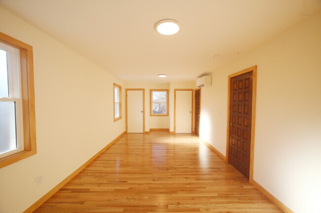 Building Photo - 4 Coffey Ave