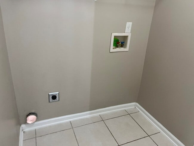 Building Photo - 11696 Accord Cove