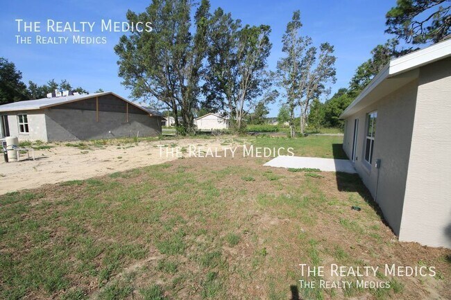 Building Photo - 2 Malauka Run Terrace