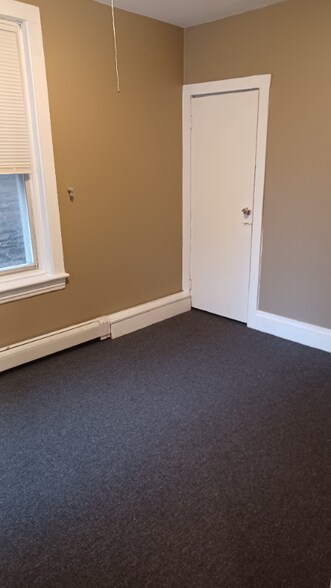 Building Photo - 411 N Montgomery St