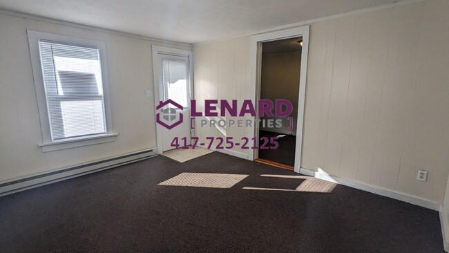 Building Photo - The Perfect Size!