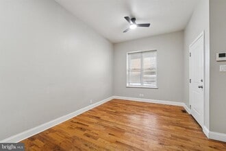 Building Photo - 605 N 34th St