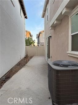 Building Photo - 5585 Valencia Dr