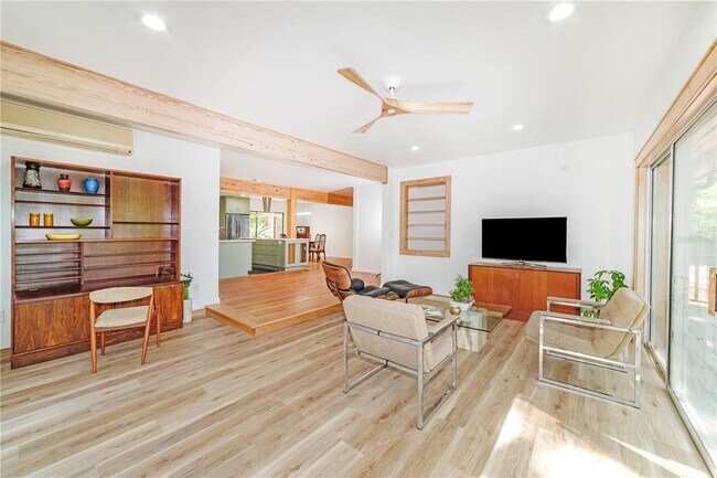 Building Photo - 5629 NW 97th St