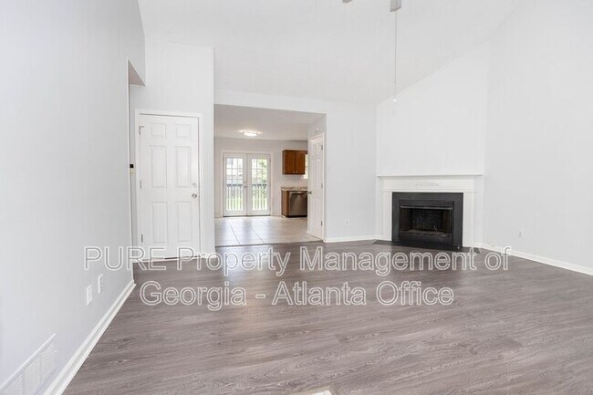 Building Photo - 2739 Sanibel Ln SE