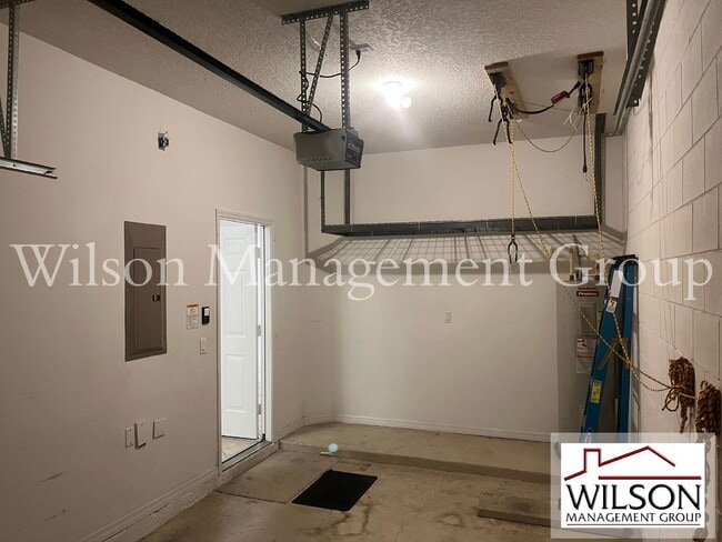 Building Photo - 4935 Luge Ln