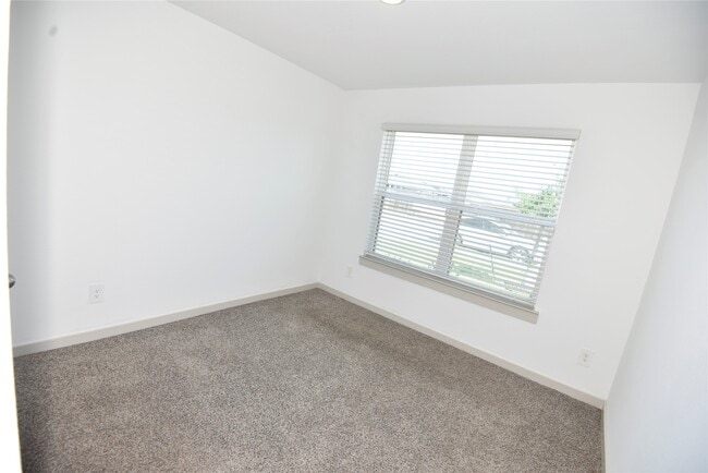 Building Photo - 1515 Cordelia Ct