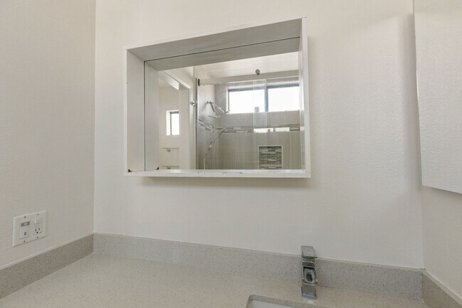 Building Photo - Tri-Level Townhome with Bonus Room | Ranch Los Charcos