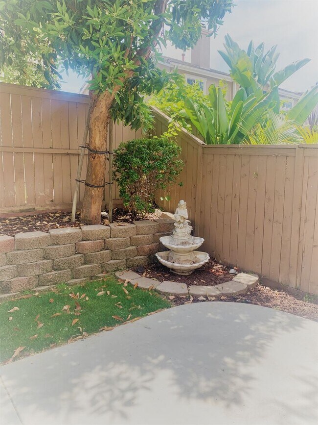 Building Photo - Coming Soon…..Beautiful 5BR/3BA 2-story Home in Gated Community! Pool, Spa, Tot lot!