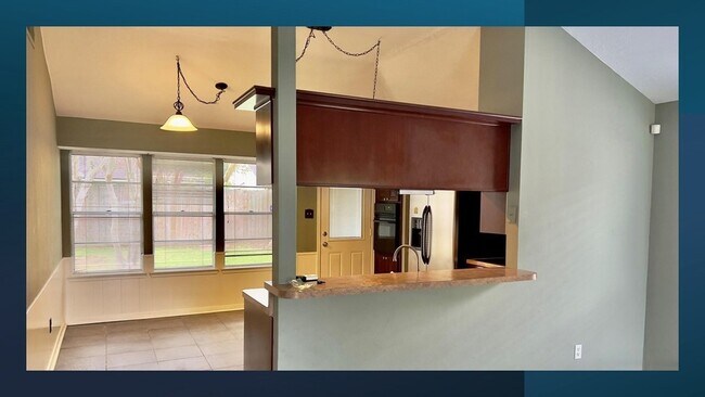 Building Photo - 439 Woodrail Dr
