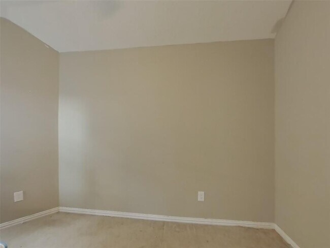Building Photo - 28906 Hidden Cove Dr