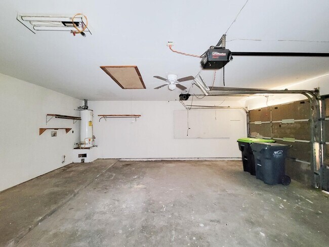 Building Photo - 29002 Sedgefield St