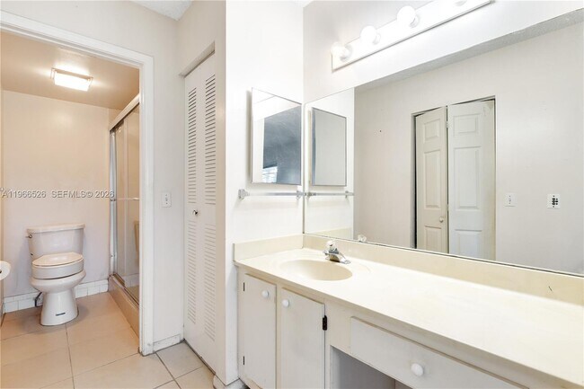 Building Photo - 650 SW 124th Terrace