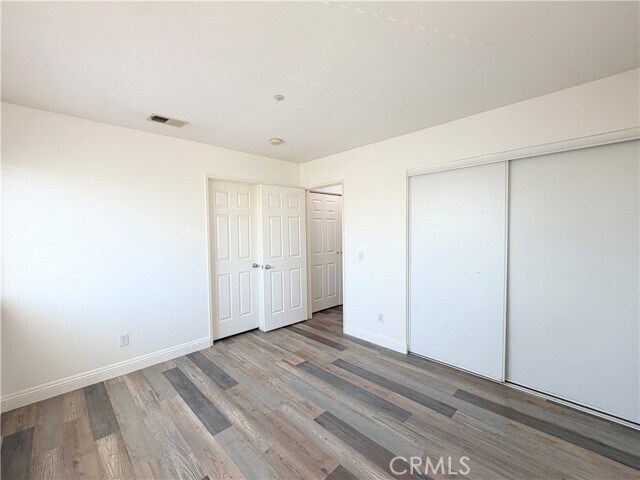 Building Photo - 15096 Fox Ridge Dr